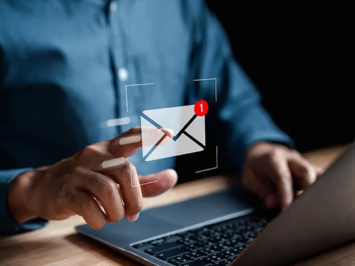 dw網(wǎng)頁設(shè)計(jì)